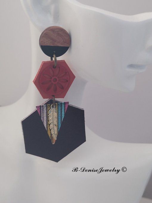 Original boucles d'oreilles Puce en bois et resine !!HEXAGONE!! En Cuir Rouge Noir Dore T:7cm x 3.5